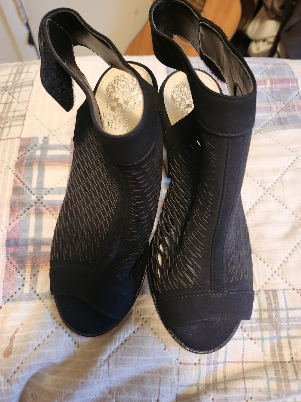 Vince Camuto Black Laser-Cut Peep-Toe Ankle Heels 5.5 B